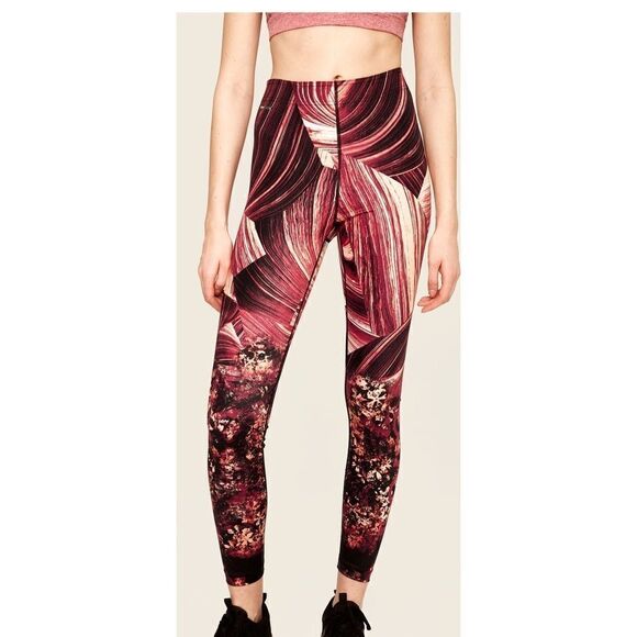 Lolë -Serria Abstract Cherry Blossom Print Legging - Picture 1 of 7